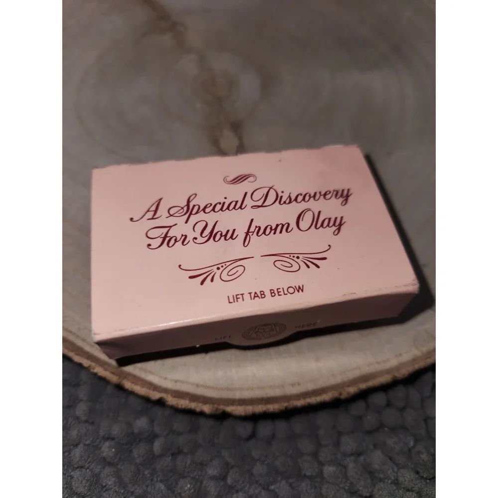 Vintage Olay Beauty Bar Soap 1.25 oz Introductory‎ Gift Size~Complete Packaging